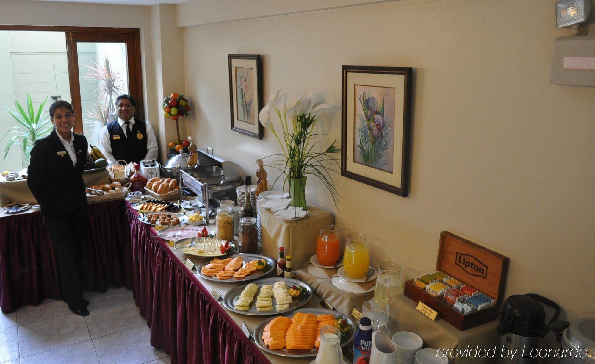 Hotel Embajadores 3*