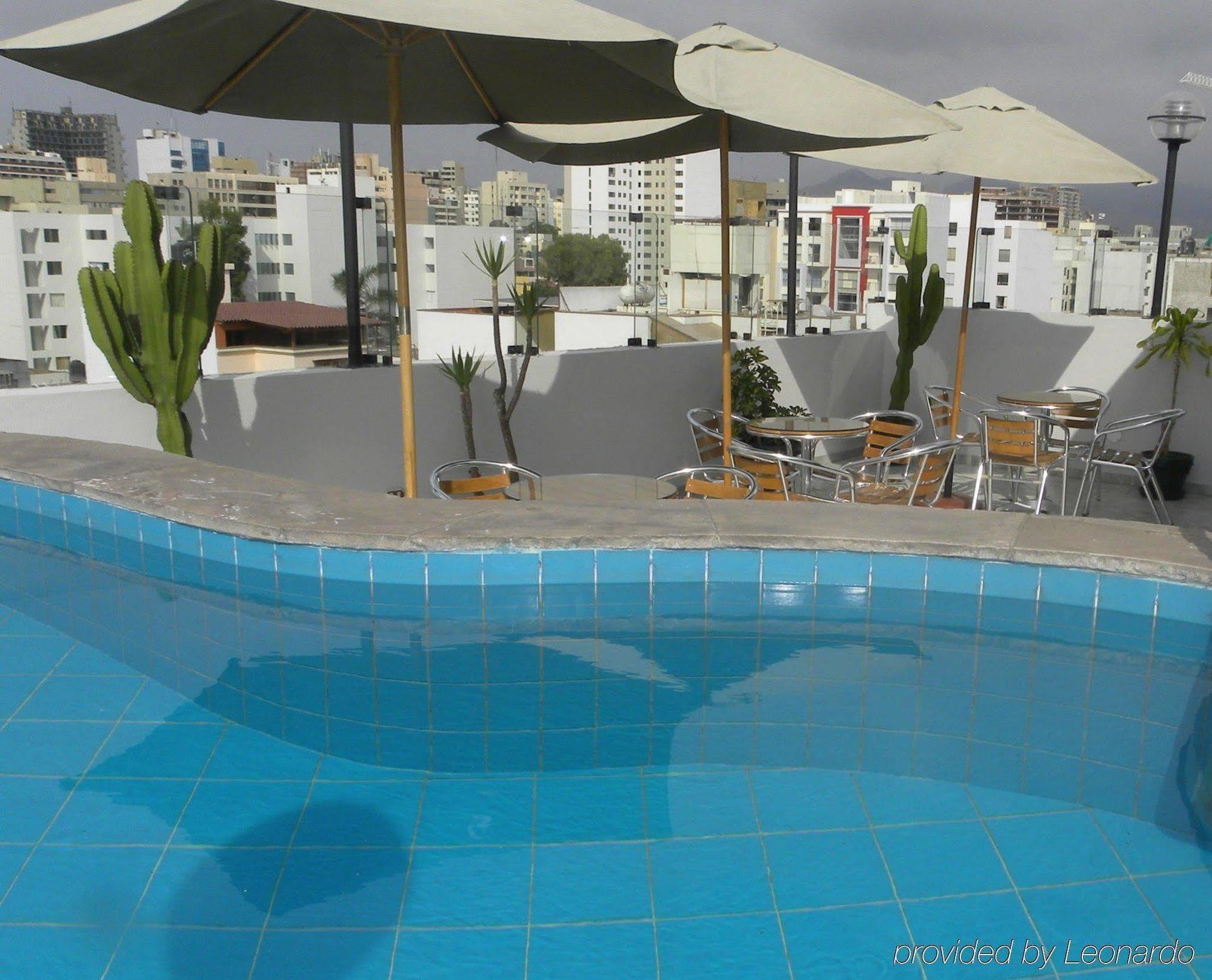 Hotel Embajadores 3*